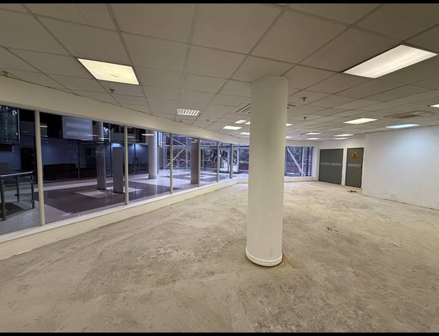 1,354M² OFFICE TO LET IN PARKTOWN